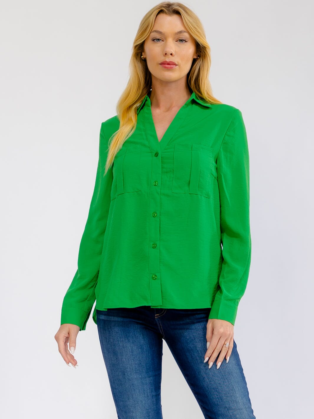 WOMEN'S LONG SLEEVE BUTTON UP FRONT POCKETS BLOUSE