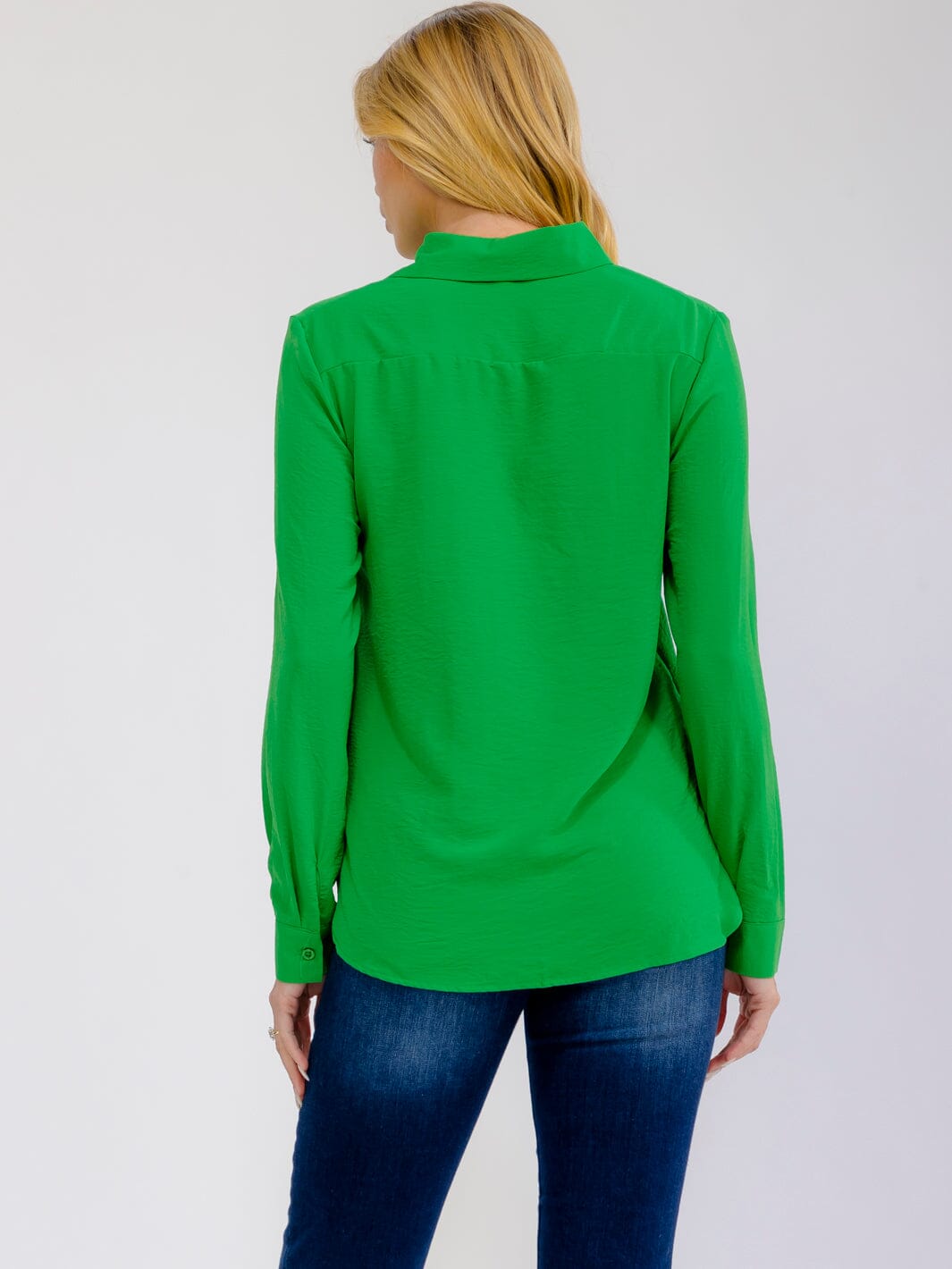 WOMEN'S LONG SLEEVE BUTTON UP FRONT POCKETS BLOUSE