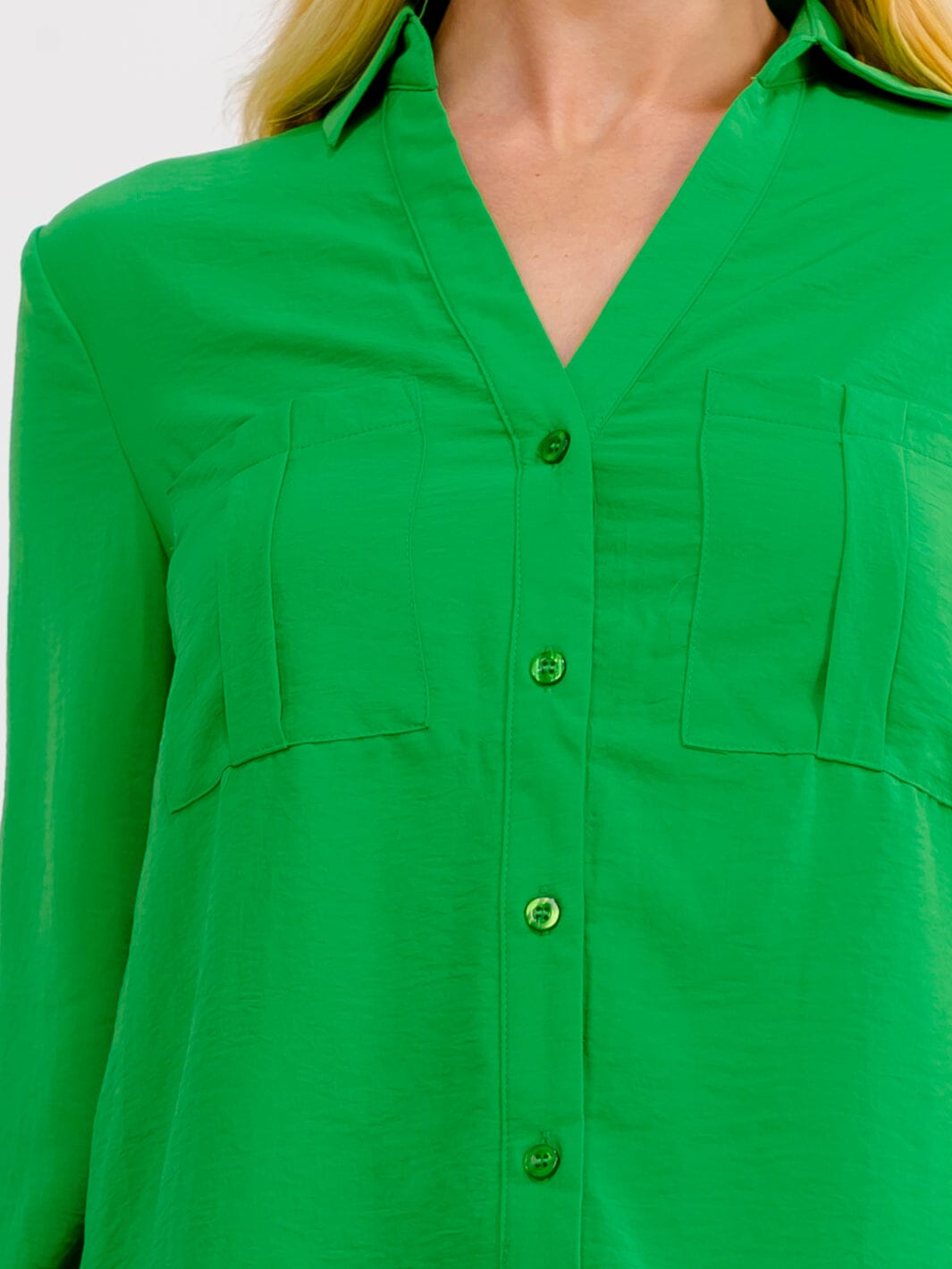 WOMEN'S LONG SLEEVE BUTTON UP FRONT POCKETS BLOUSE