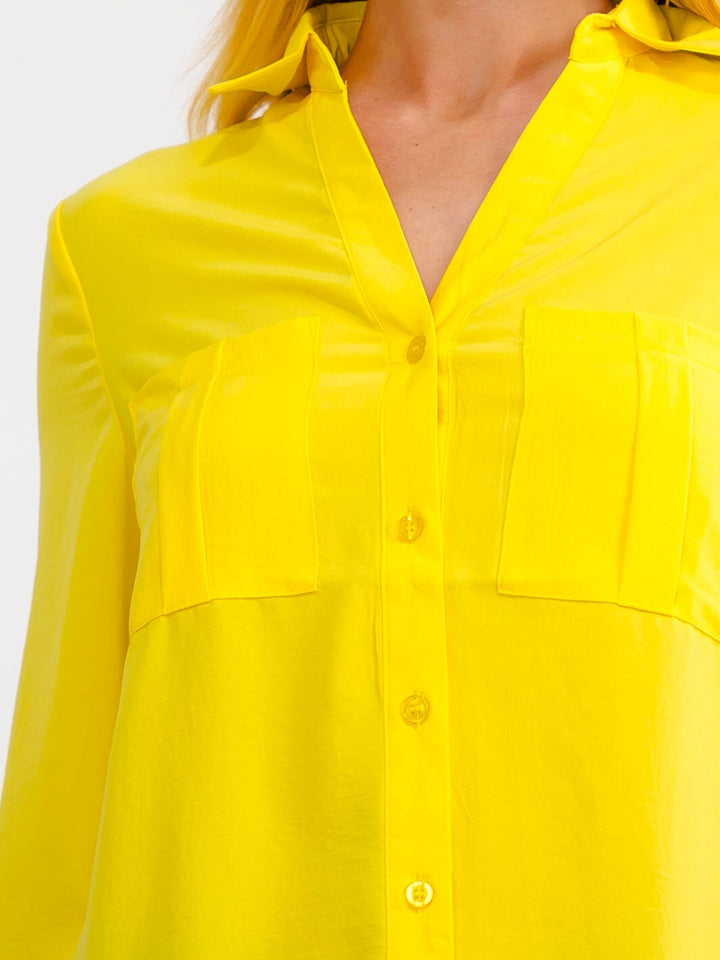 WOMEN'S LONG SLEEVE BUTTON UP FRONT POCKETS BLOUSE
