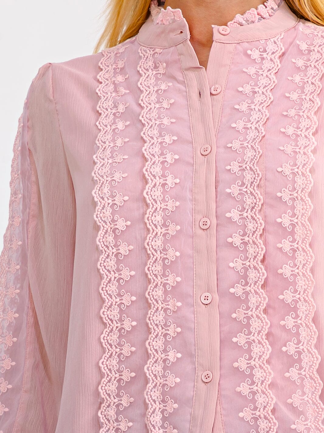 WOMEN'S LONG SLEEVE V-NECK BUTTON UP EMBROIDERY DETAILED BLOUSE