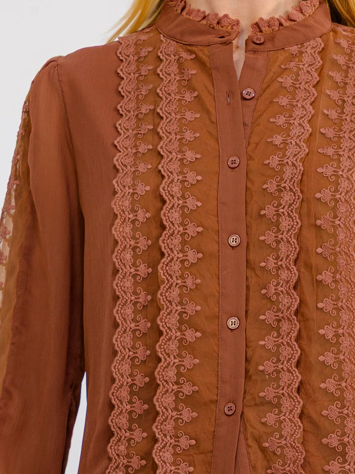 WOMEN'S LONG SLEEVE V-NECK BUTTON UP EMBROIDERY DETAILED BLOUSE
