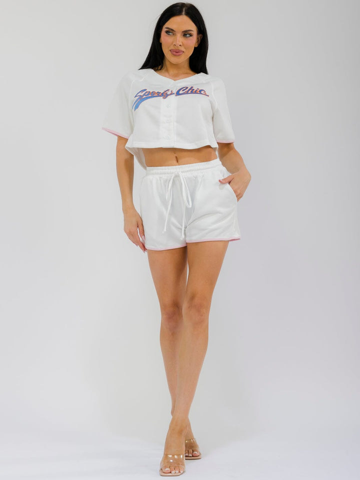 WOMEN'S SHORT SLEEVE CROP TOP & ELASTIC WAIST MINI SHORT GRAPHIC 2PC. SET