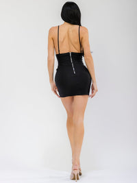 WOMEN'S SLEEVELESS V-NECK RHINESTONES DETAILED BODYCON MINI DRESS