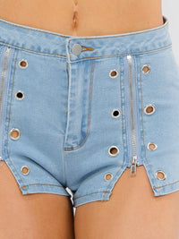WOMEN'S BUTTON CLOSURE DETAILED STRETCH DENIM MINI SHORTS