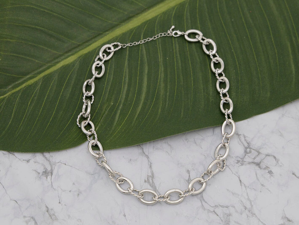 FASHION SILVER CHAIN NECKLACE