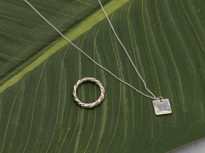 FASHION SILVER PENDANT NECKLACE & RING 2PC SET