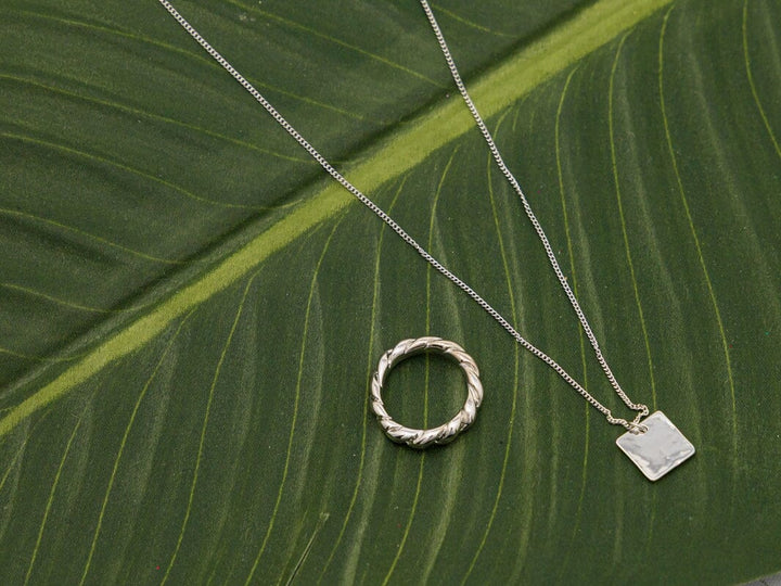 FASHION SILVER PENDANT NECKLACE & RING 2PC SET