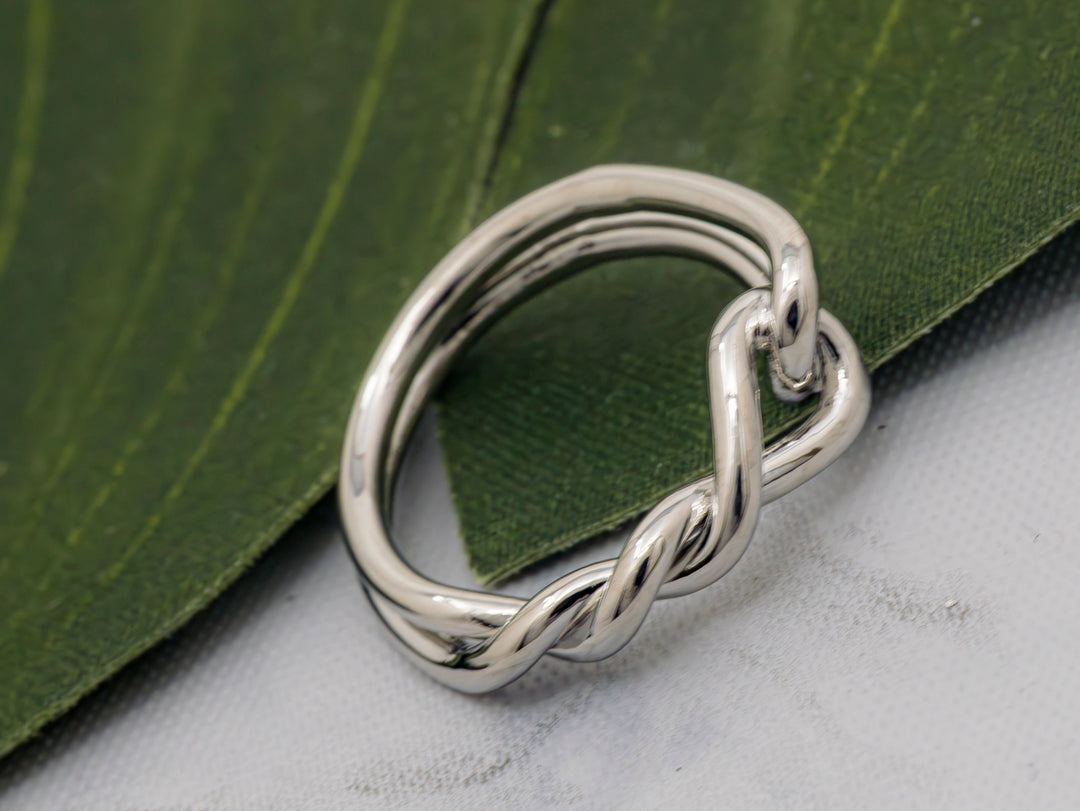 FASHION SILVER CABLE RING
