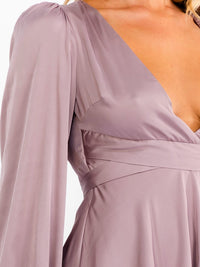 WOMEN'S LONG SLEEVE V-NECK OPEN BACK MINI DRESS