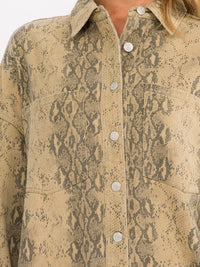 WOMEN'S LONG SLEEVE BUTTON UP FRONT POCKET SNAKE PRINT DENIM JACKET