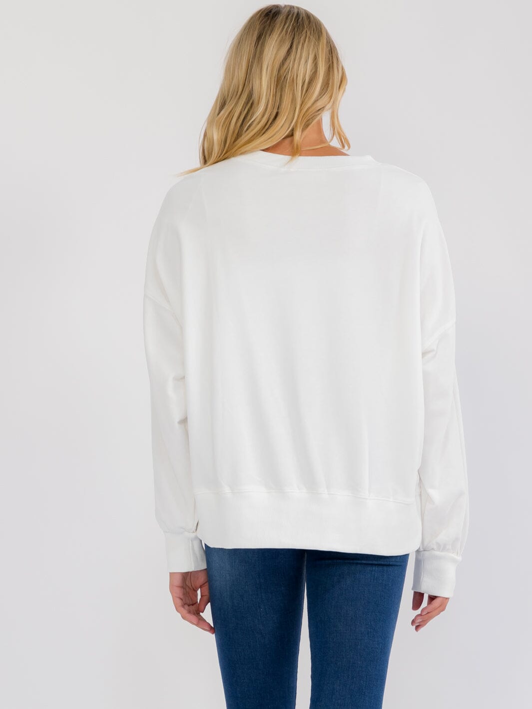 WOMEN'S LONG SLEEVE SEQUINS GRAPHIC PULLOVER SWEATER