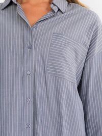 WOMEN'S LONG SLEEVE BUTTON UP FRONT POCKETS OVERSIZED STRIPES SHIRT