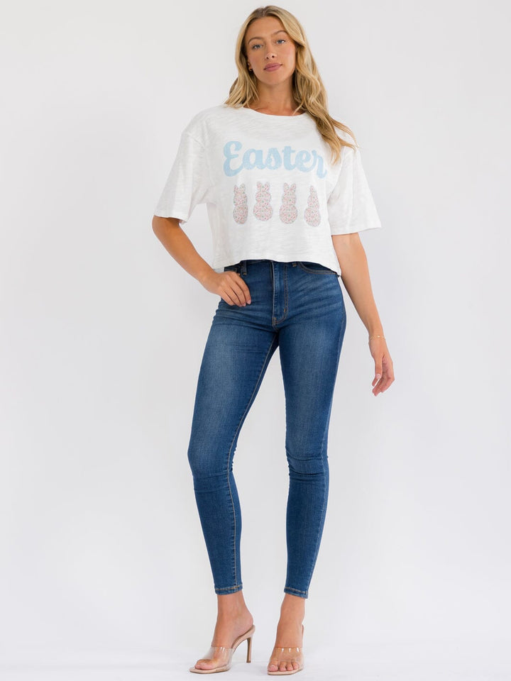 WOMEN'S SHORT SLEEVE EASTER PRINT BASIC SHIRT