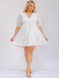 PLUS SIZE SHORT SLEEVE V-NECK FIT & FLARE FLORAL MINI DRESS