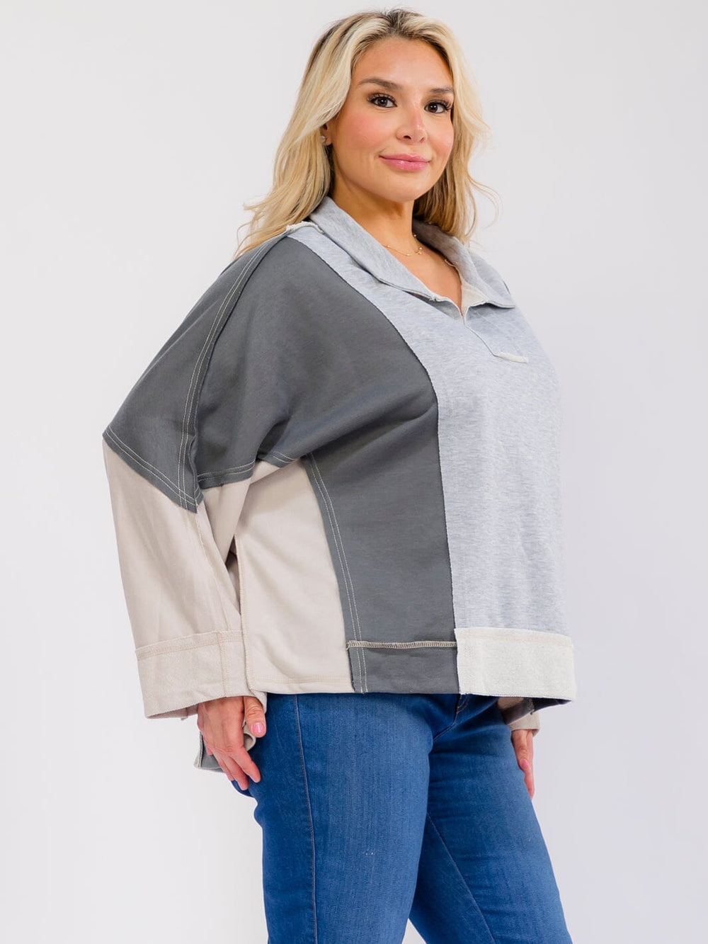 PLUS SIZE LONG SLEEVE V-NECK LOOSE FIT COLORBLOCK TOP