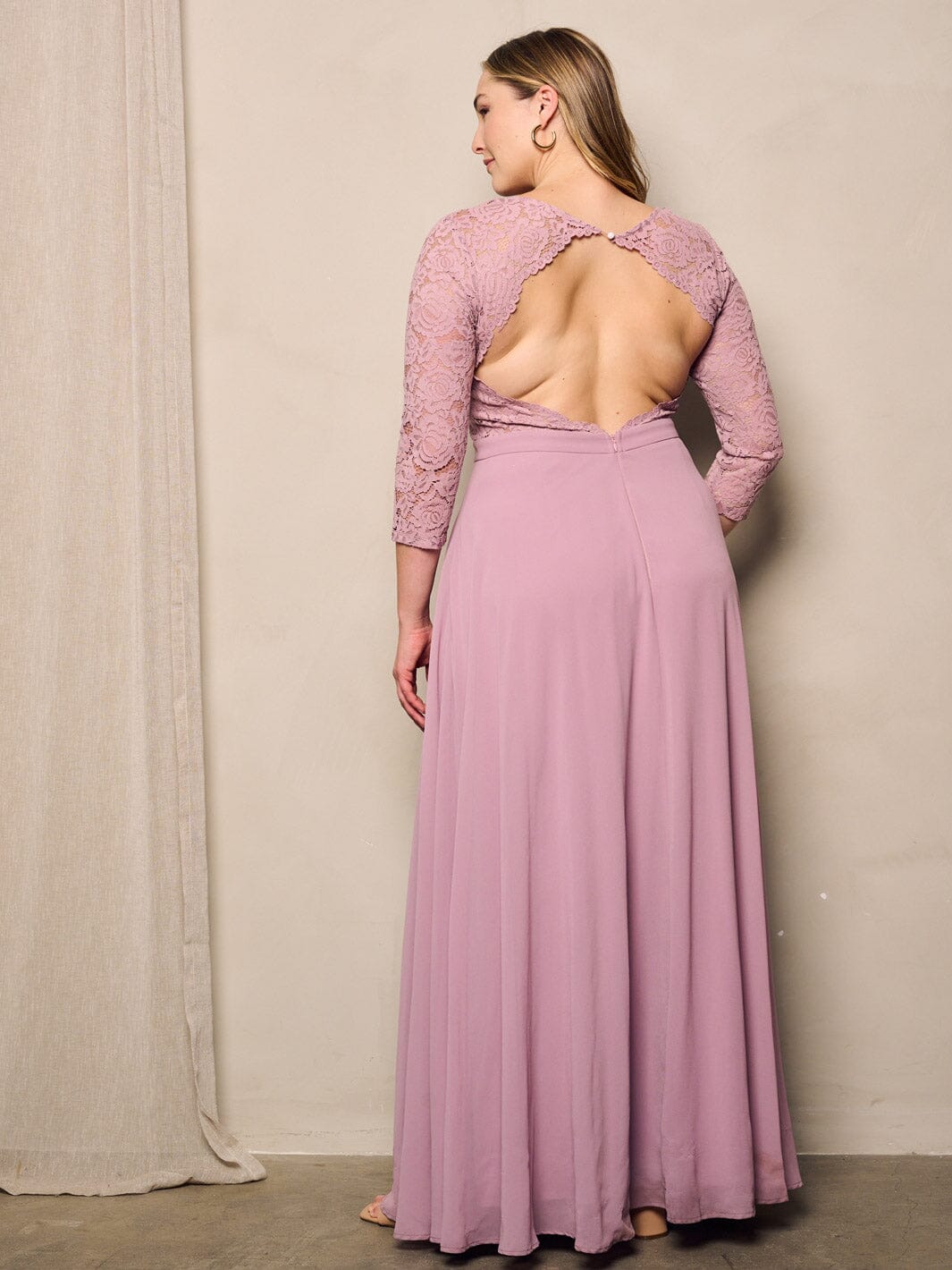 PLUS SIZE 3/4 LACE SLEEVES OPEN BACK GOWN MAXI DRESS