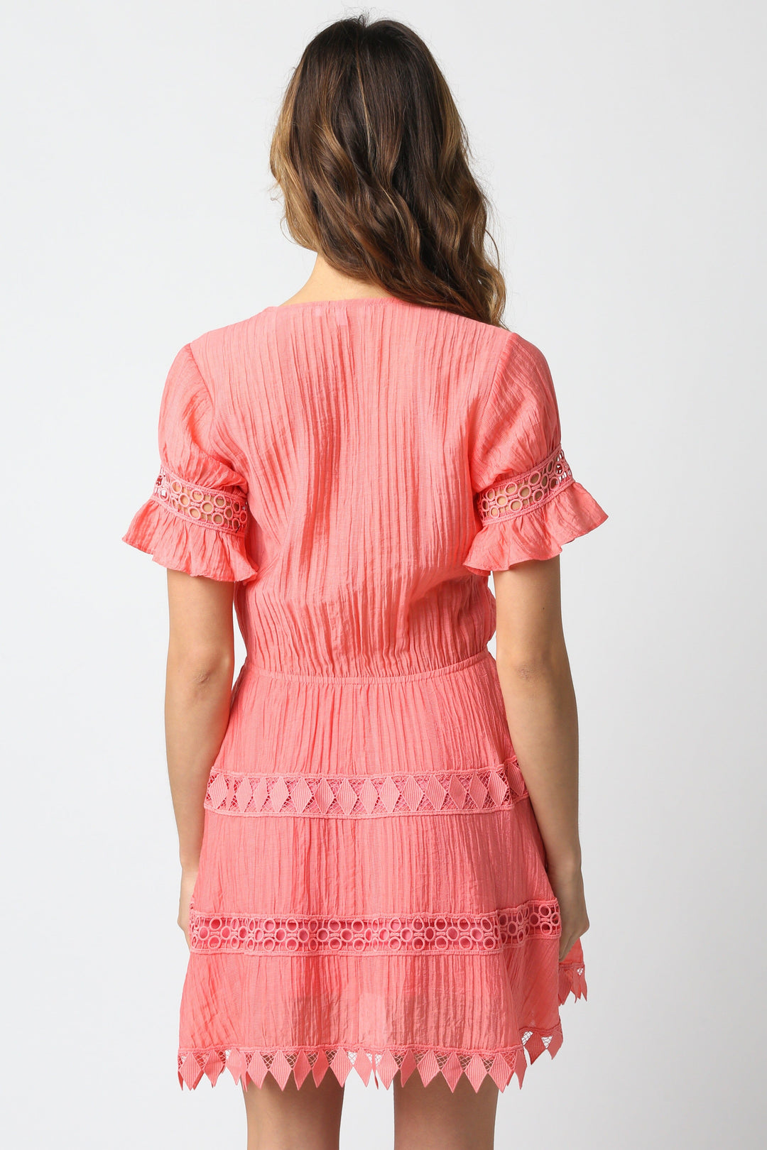 ******WOMEN'S SHORT SLEEVE V-NECK ELASTIC WAIST CROCHET DETAILED MINI DRESS