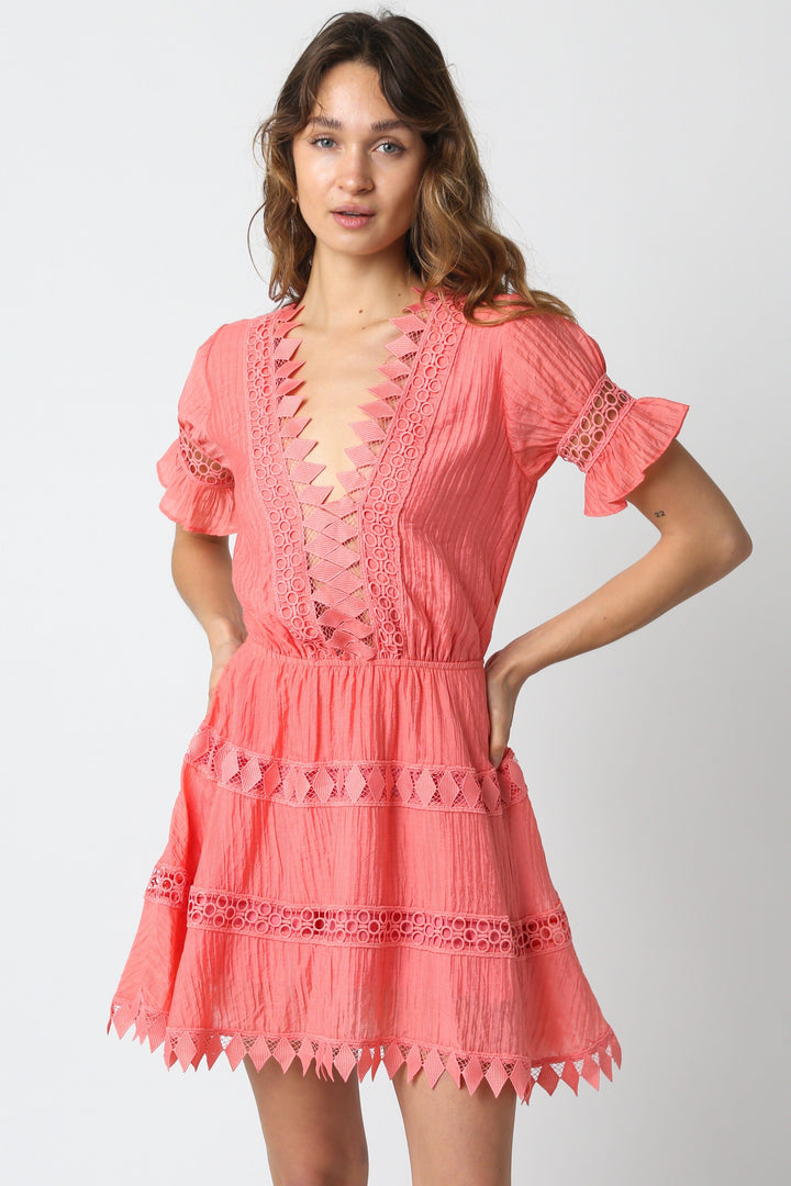 ******WOMEN'S SHORT SLEEVE V-NECK ELASTIC WAIST CROCHET DETAILED MINI DRESS