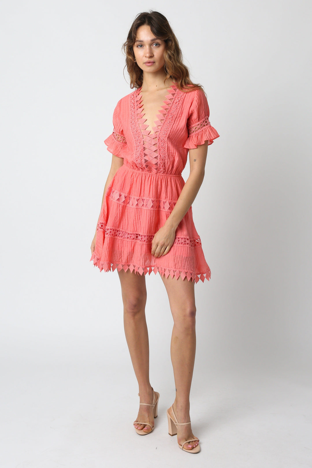 ******WOMEN'S SHORT SLEEVE V-NECK ELASTIC WAIST CROCHET DETAILED MINI DRESS