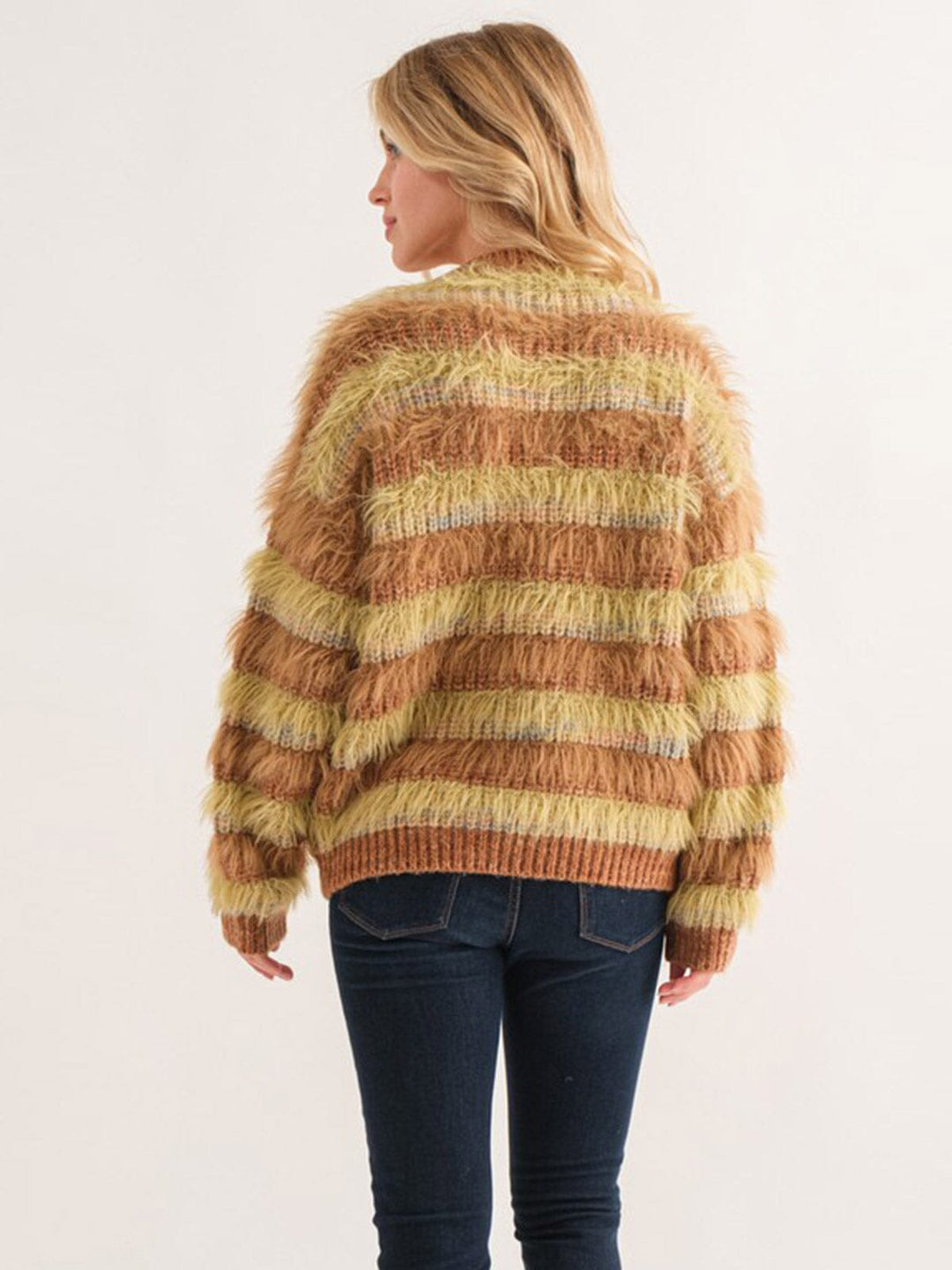 WOMEN'S LONG SLEEVE COLORBLOCK FUZZY PULLOVER SWEATER