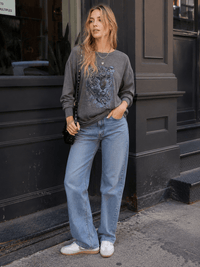 WOMEN'S LONG SLEEVE GRAPHIC TOP