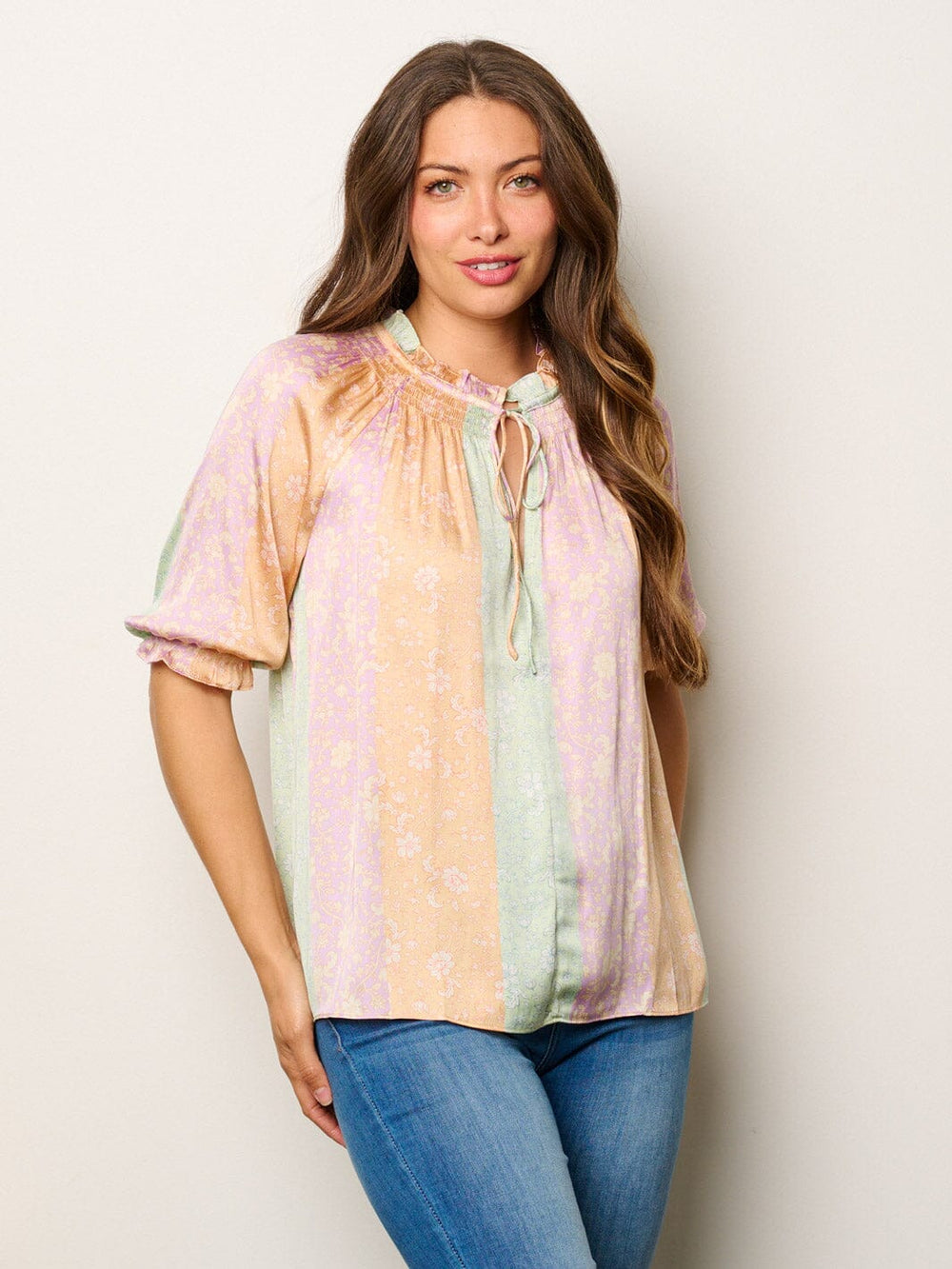 WOMEN'S SHORT SLEEVE MOCK NECK COLORBLOCK FLORAL BLOUSE TOP