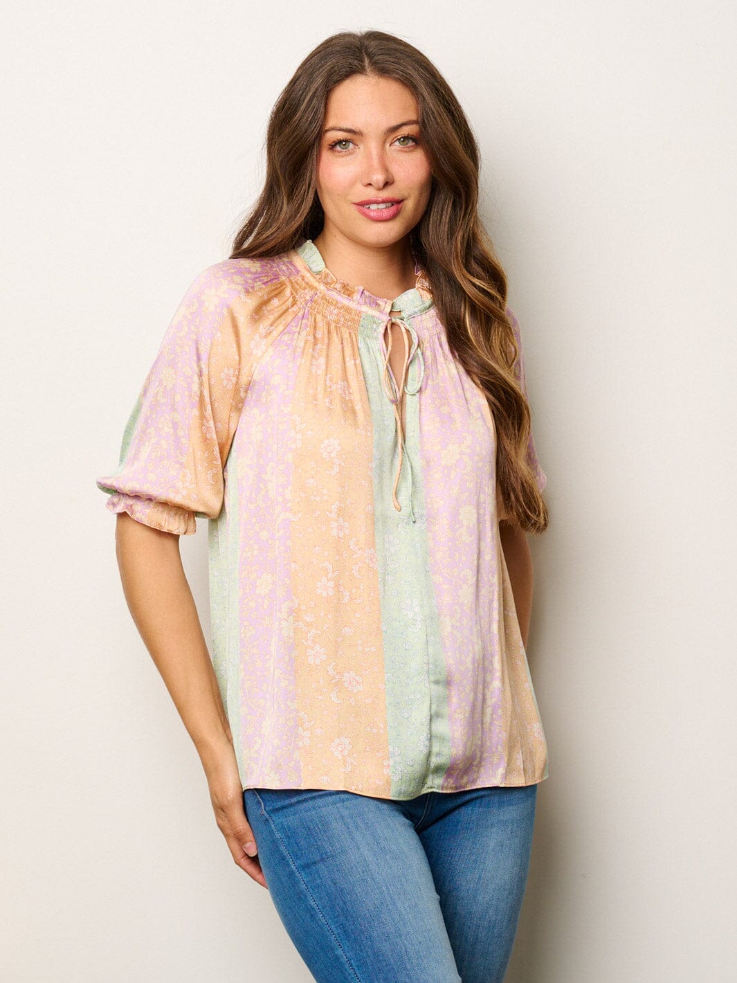 WOMEN'S SHORT SLEEVE MOCK NECK COLORBLOCK FLORAL BLOUSE TOP