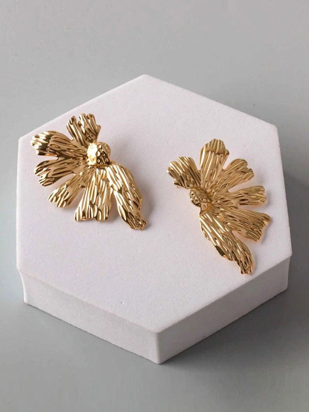 FASHION GOLD & SILVER FLOWER EARRINGS