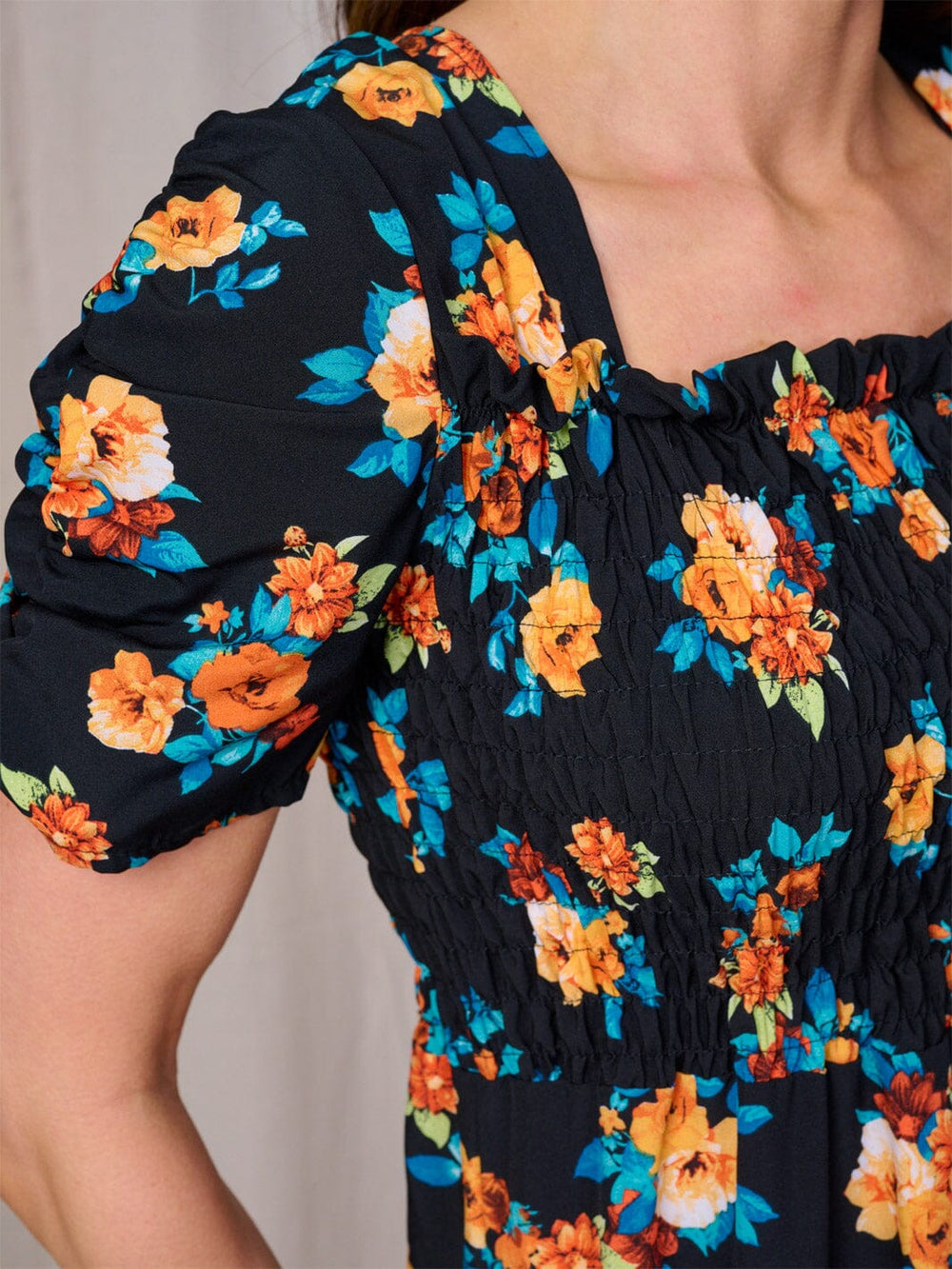 WOMEN'S SHORT SLEEVES SQUARE NECK SMOCK FLORAL MAXI DRESS