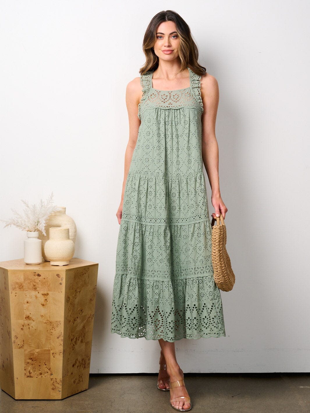 WOMEN'S SLEEVELESS SQUARE NECK EYELET OPEN BACK MAXI DRESS