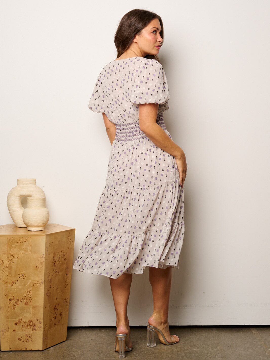 WOMEN'S SHORT SLEEVE V-NECK SMOCK WAIST MIDI DRESS