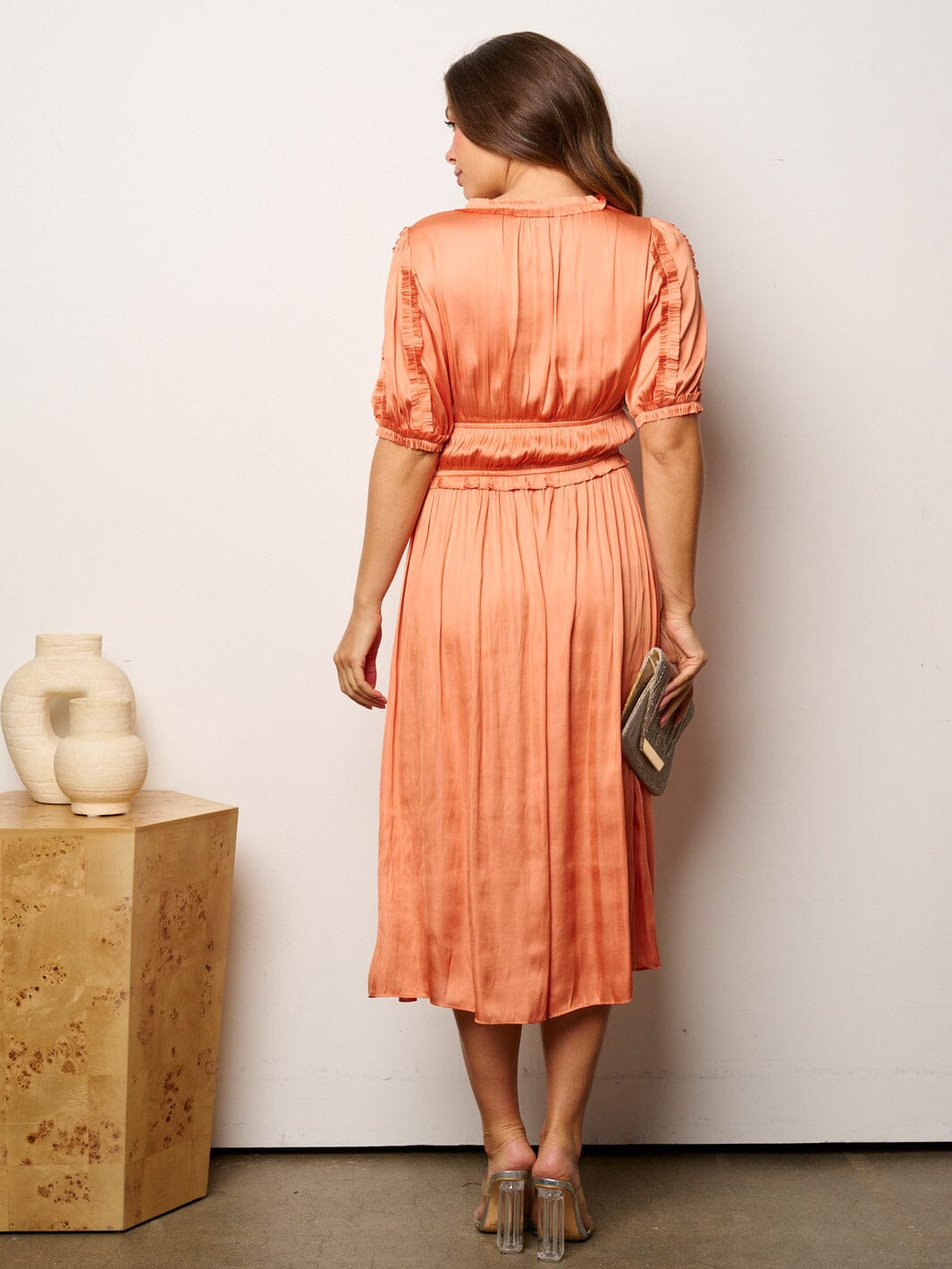 WOMEN'S SHORT SLEEVE V-NECK ELASTIC WAIST MIDI DRESS