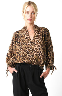 WOMEN'S LONG SLEEVE BUTTON UP ANIMAL PRINT BLOUSE