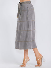 WOMEN'S ELASTIC WAIST TIERED SELF TIE MIDI SKIRT