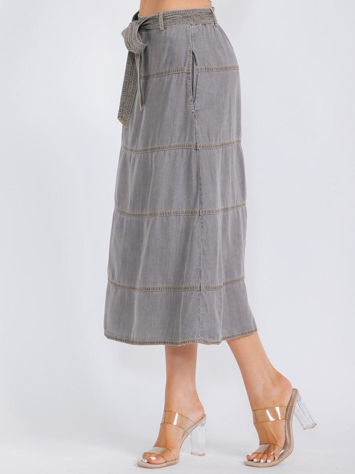WOMEN'S ELASTIC WAIST TIERED SELF TIE MIDI SKIRT