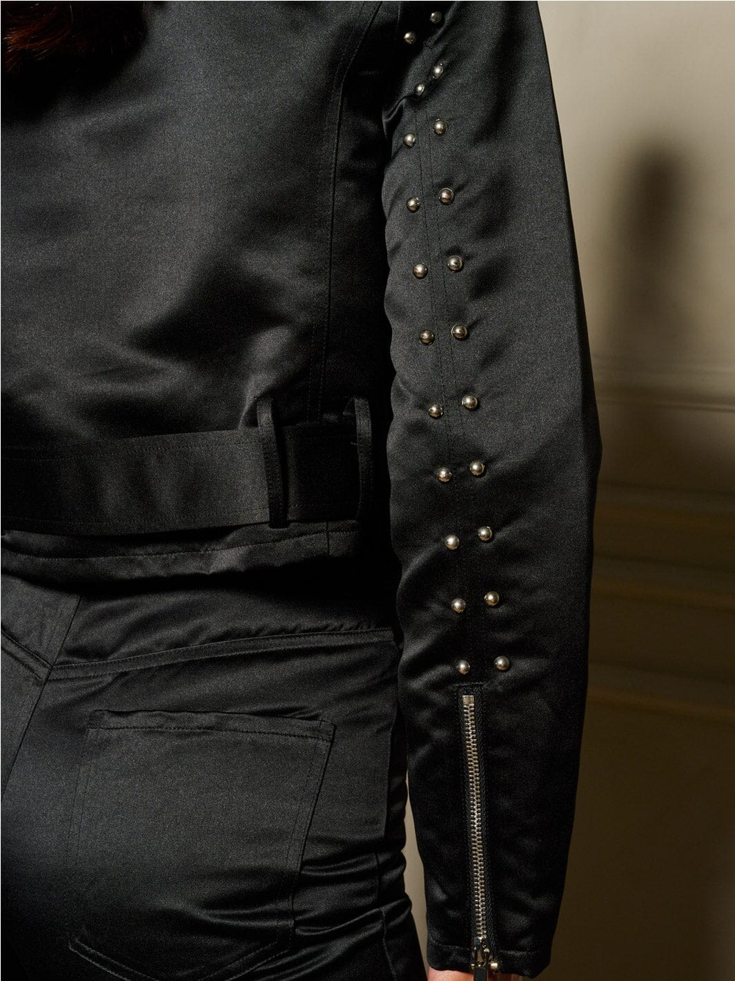 WOMEN'S LONG SLEEVE FRINGE JACKET & BUTTON CLOSURE PANTS 2PC. SET