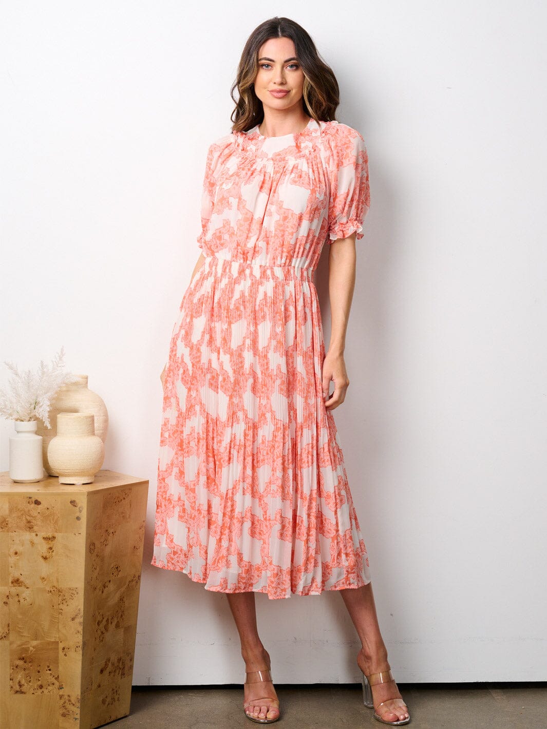 WOMEN'S SHORT PUFF SLEEVE ELASTIC WAIST PLEATED PRINT MIDI DRESS