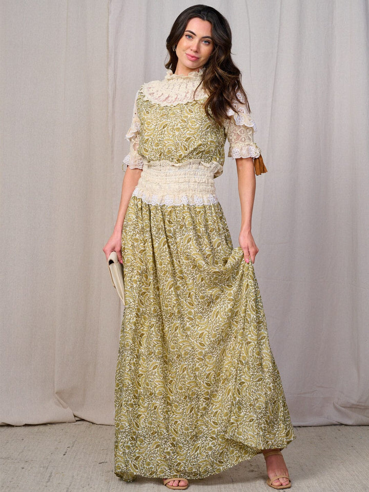 WOMEN'S SHORT SLEEVE RUFFLE LACE MOCK NECK OPEN BACK MAXI DRESS