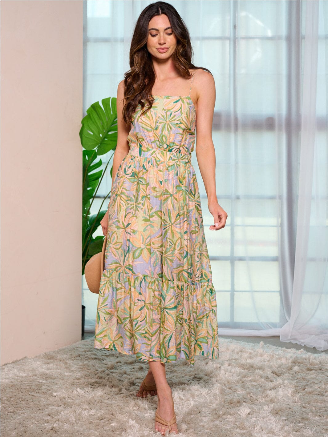 WOMEN'S SLEEVELESS OPEN BACK TIERED MULTI PRINT MAXI DRESS