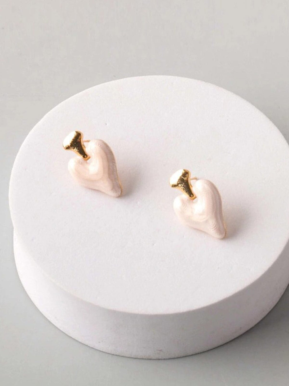 FASHION ASSORTED COLORS HEART MARBLE EARRINGS