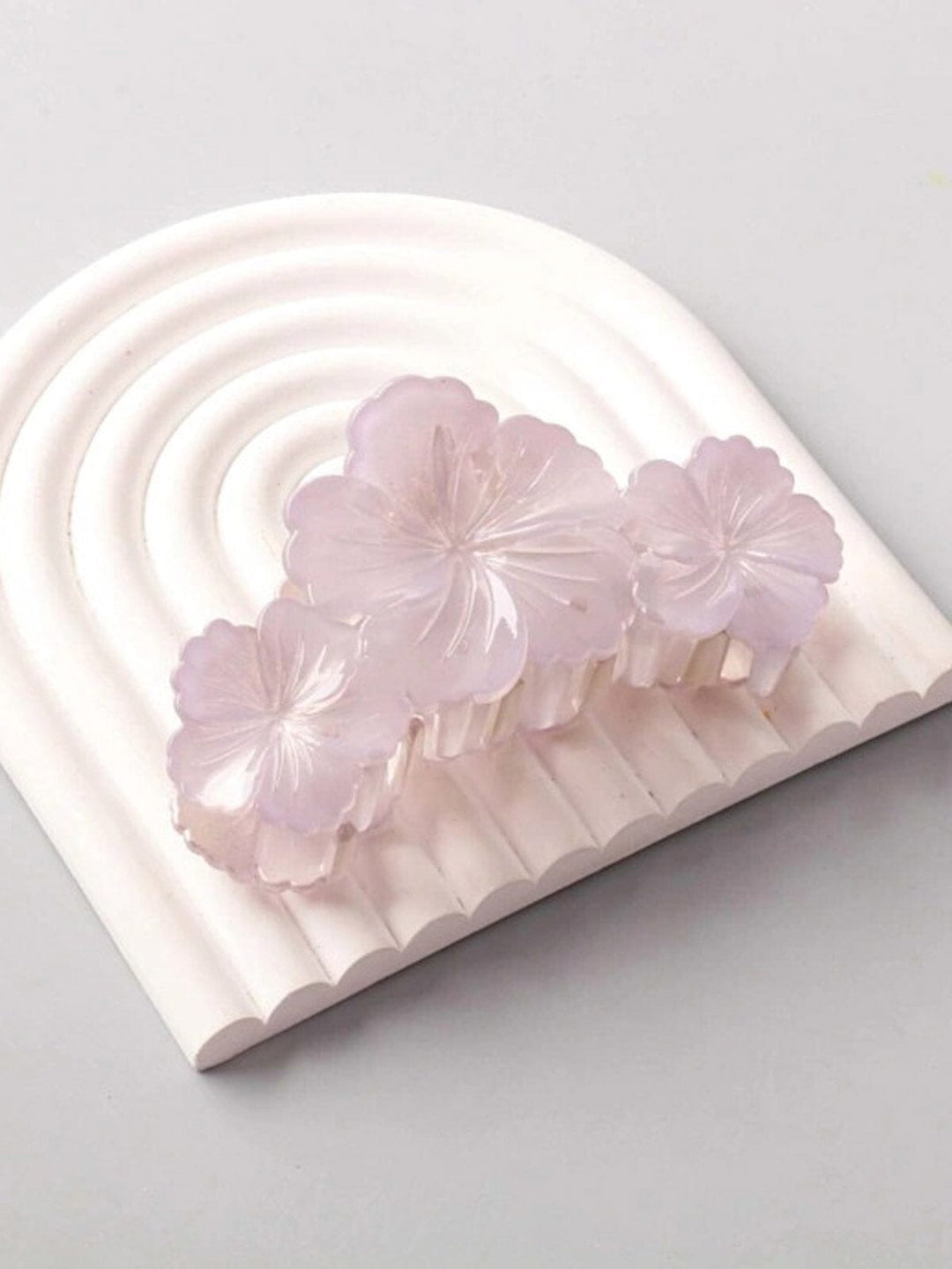 FASHION ASSORTED COLORS FLOWER HAIR CLAW CLIPS