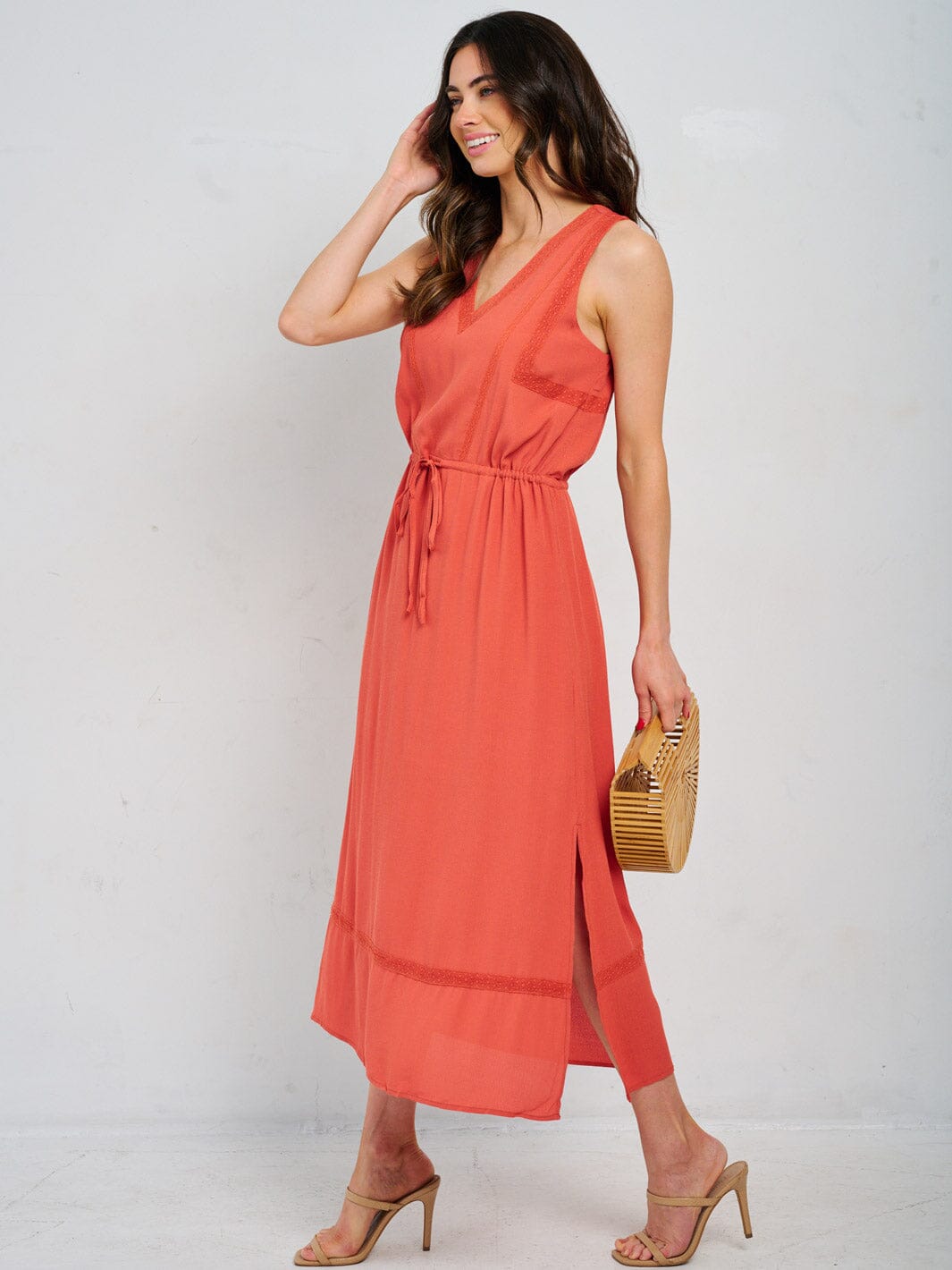 WOMEN'S SLEEVELESS V-NECK SELF TIE MAXI DRESS