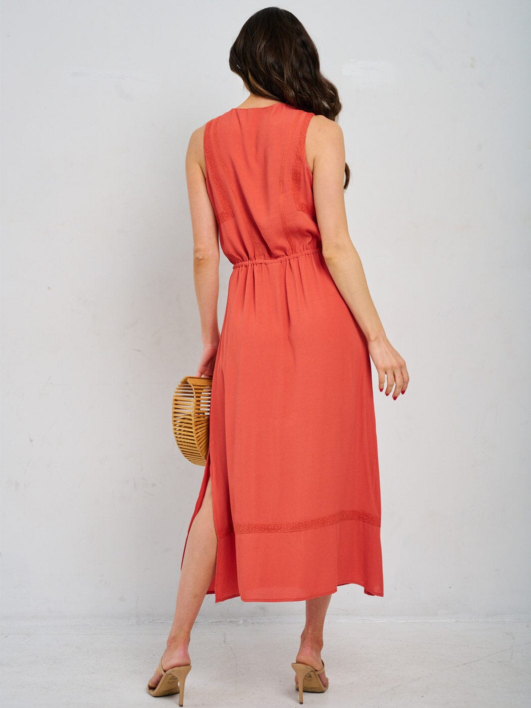 WOMEN'S SLEEVELESS V-NECK SELF TIE MAXI DRESS