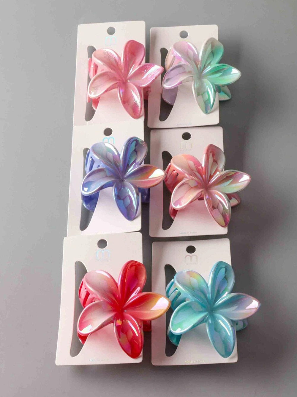 FASHION ASSORTED COLORS HAIR CLAW CLIPS