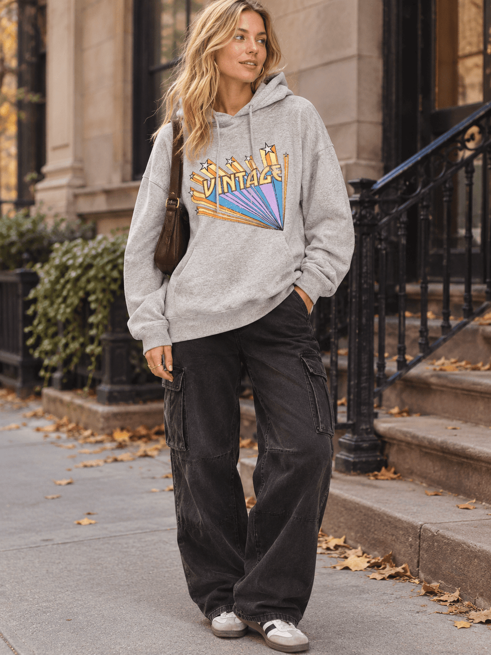 WOMEN'S LONG SLEEVE GRAPHIC PULLOVER HOODED SWEATER
