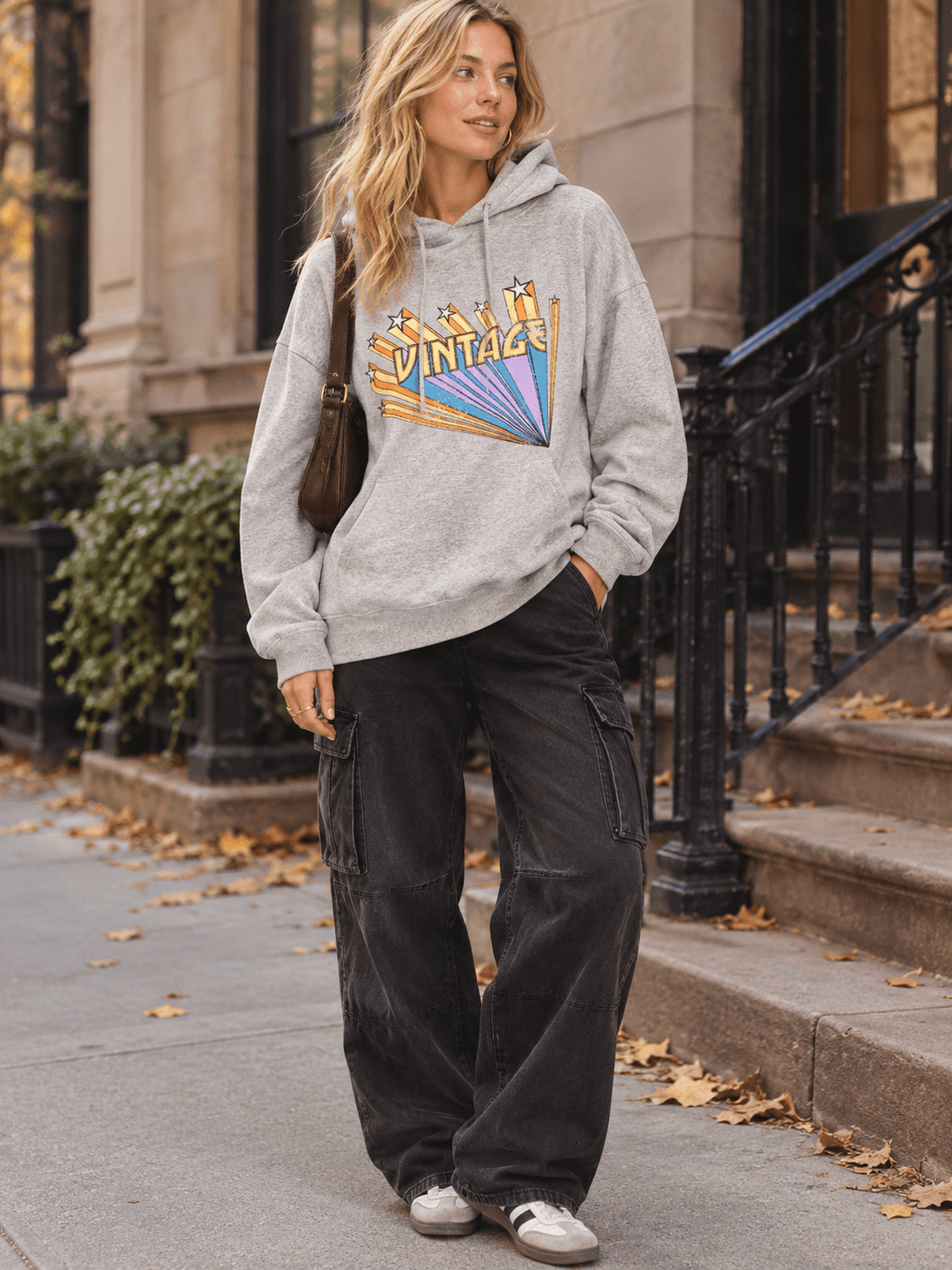 WOMEN'S LONG SLEEVE GRAPHIC PULLOVER HOODED SWEATER
