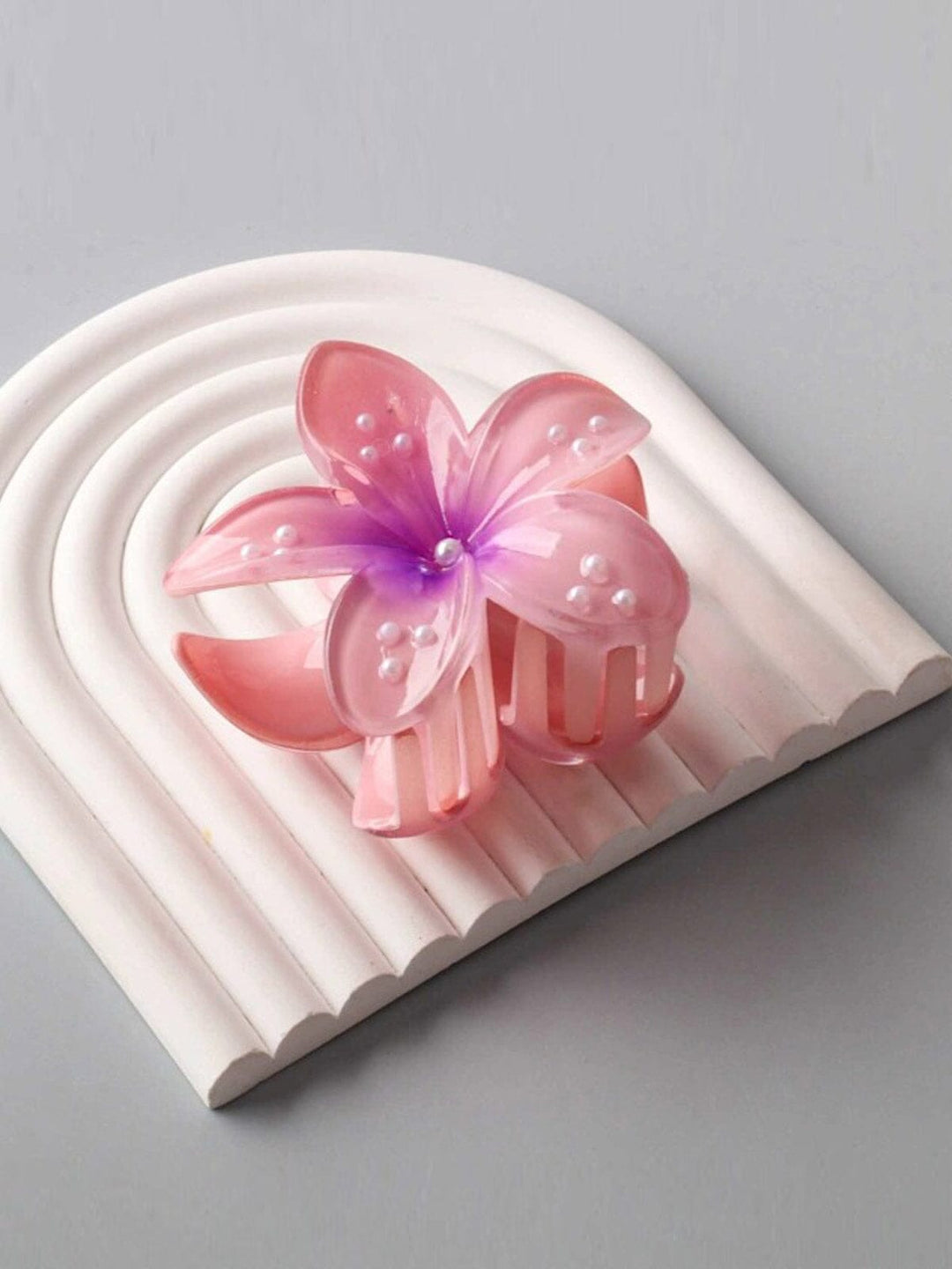 FASHION ASSORTED COLORS FLOWER HAIR CLAW CLIPS