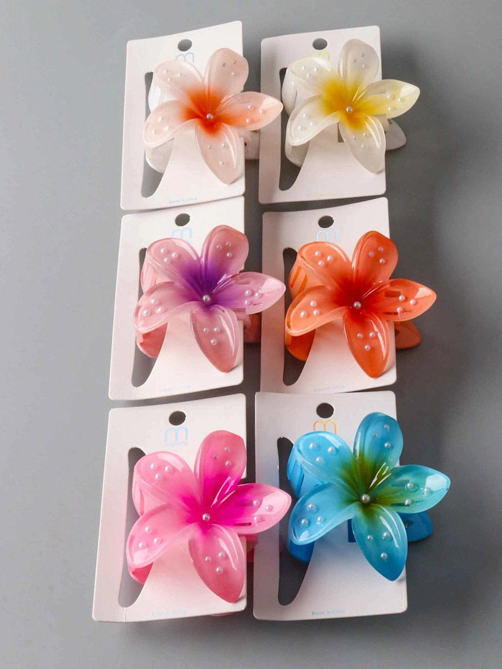 FASHION ASSORTED COLORS FLOWER HAIR CLAW CLIPS