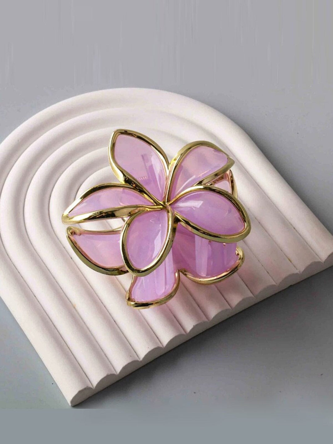 FASHION ASSORTED COLORS FLOWER HAIR CLAW CLIPS